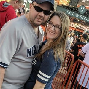 Meet your Posher, Emily